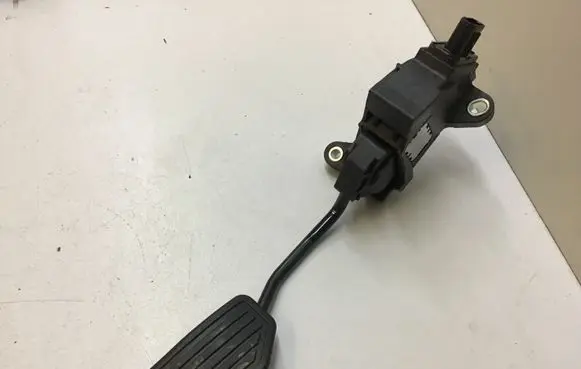 Lexus NX Accelerator throttle pedal 781100W050