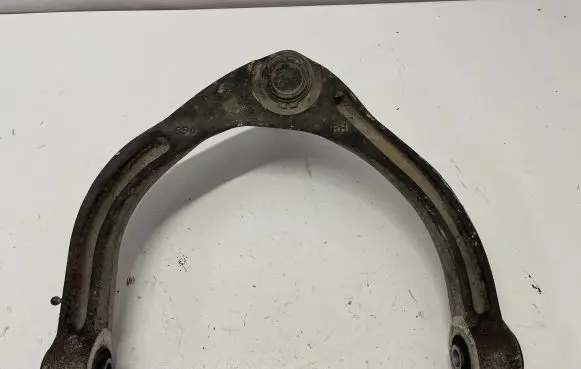 Dodge RAM Front upper control arm/wishbone 