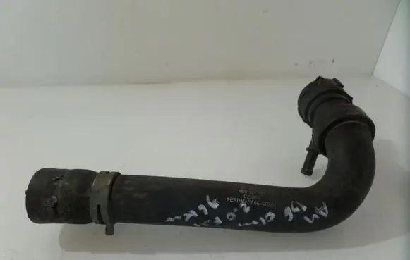 Audi A4 S4 B6 8E 8H Engine coolant pipe/hose 8E0121101