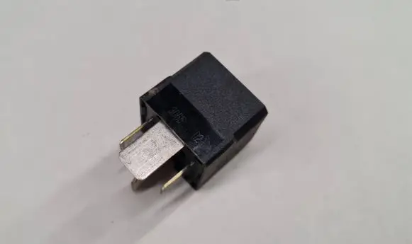 Volvo V70 Other relay 9441158 4RA00779301