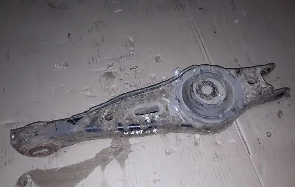 KIA Sorento Rear upper control arm/wishbone NOCODE