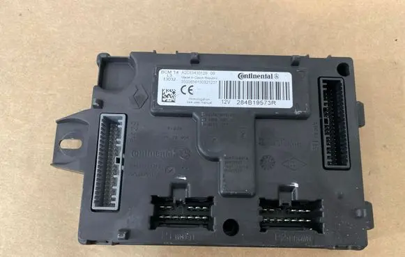 Renault Clio IV Other control units/modules 284B19573R A2C53430129