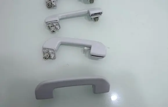 Peugeot 508 A set of handles for the ceiling 