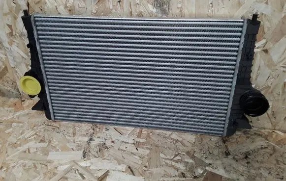 Volkswagen Sharan Intercooler radiator 3M219L440AA 7M3145804