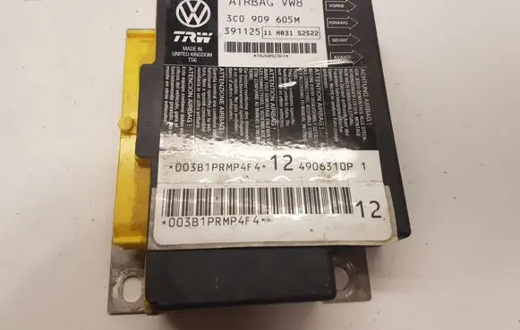 Volkswagen PASSAT B6 Airbag control unit/module 3C0909605M