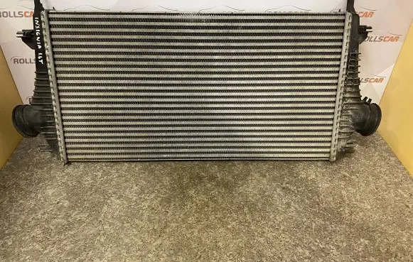 Opel Insignia A Intercooler radiator 13241751 U3368002