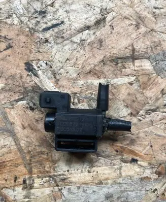 Volvo V40 Turbo solenoid valve 31339879 70051502