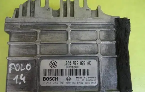Volkswagen Polo III 6N 6N2 6NF Engine control unit/module 030906027AC 0261204794