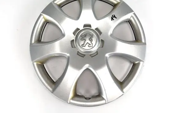 Peugeot 107 R14 wheel hub/cap/trim 426020H050