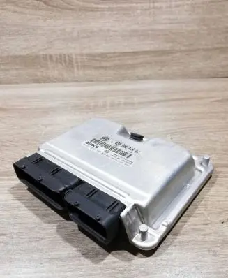 Volkswagen PASSAT B5 Engine control unit/module ECU 038906019aj 0281010303