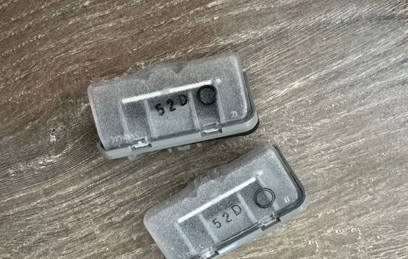 Toyota bZ4X Number plate light 6V03W