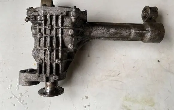 Nissan Pathfinder R51 Front differential EA011