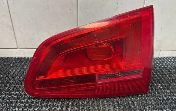 Volkswagen Sharan Tailgate rear/tail lights 7N0945094L