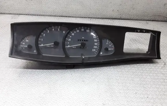 Opel Omega B2 Speedometer (instrument cluster) 09228420AT
