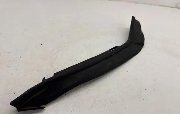 BMW 2 F44 Engine compartment rubber 7476910 51767476910