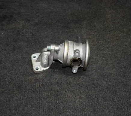Audi A8 S8 D2 4D EGR valve 078131165 078131101F