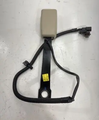 Subaru Outback (BS) Front seatbelt