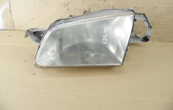 Mazda 323 Headlight/headlamp