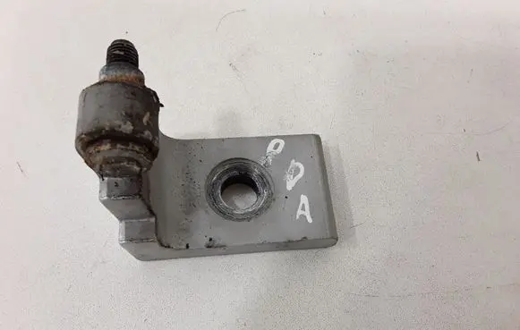 BMW 5 E60 E61 Front door lower hinge 