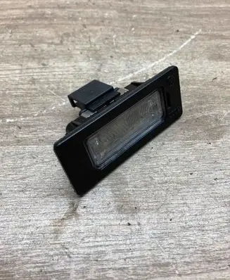 Audi A4 S4 B6 8E 8H Number plate light 8T0943021 L05
