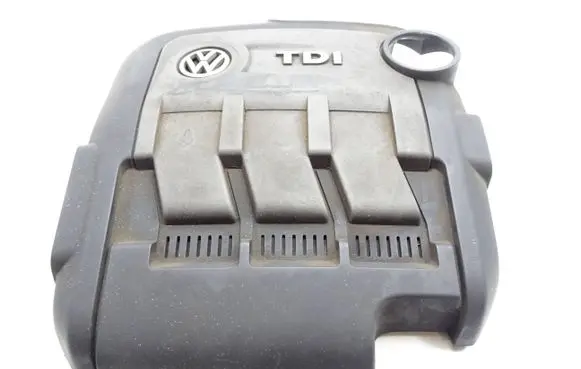 Volkswagen Polo V 6R Engine cover (trim) 03P103925A