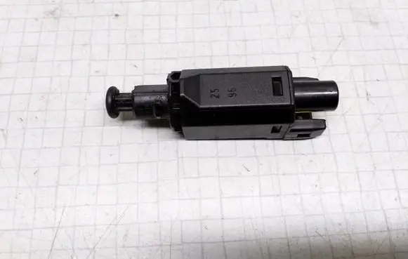 Clutch pedal sensor