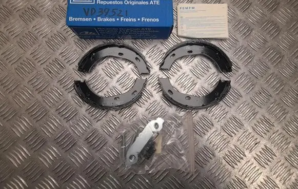 Mercedes-Benz S W126 Brake pads (rear) 03013701712