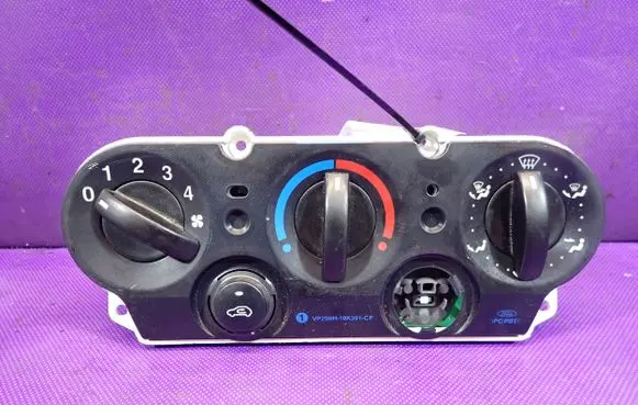 Ford Fiesta Climate control unit 2S6H19980BD