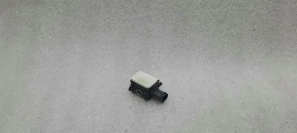 Mercedes-Benz ML W164 Airbag deployment crash/impact sensor A0038202826