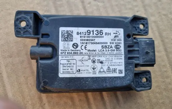 Opel Insignia B Blind spot module 84129136