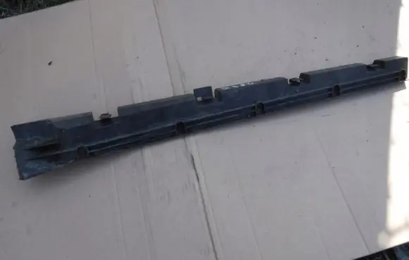 Mercedes-Benz ML W164 Sill supporting ledge A1646981327