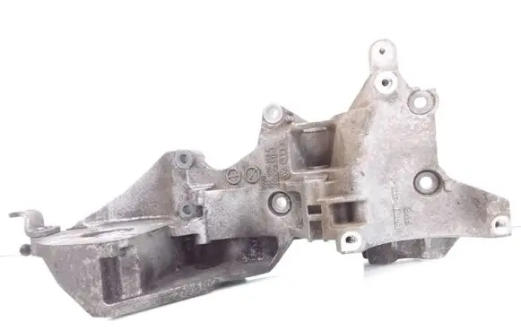 Volkswagen PASSAT B7 Generator/alternator bracket 03L903143K