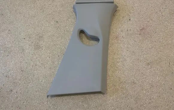 BMW 1 F40 (B) pillar trim (top) 7444552