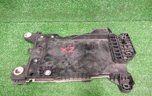 BMW X2 F39 Battery tray 