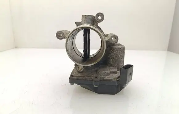 Skoda Octavia Mk2 (1Z) Throttle valve 03L128063K A2C53369978