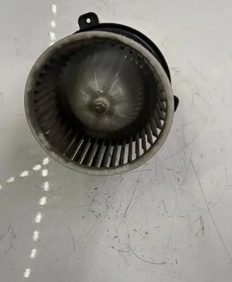 Mitsubishi L200 Heater fan/blower 7802A310