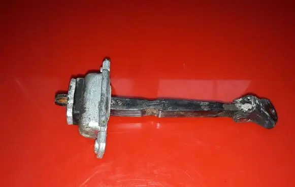 KIA Carens II Rear door check strap stopper NOCODE