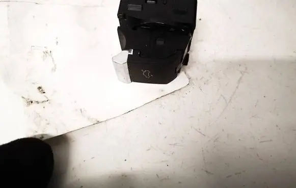 Audi A5 Tailgate opening switch 4M0959831A