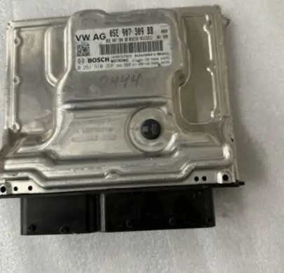 Volkswagen Tiguan Engine control unit/module ECU 05E907309BB 0261S10308