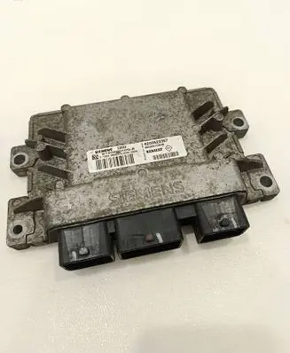 Renault Clio III Engine control unit/module 8200522357 8200510536