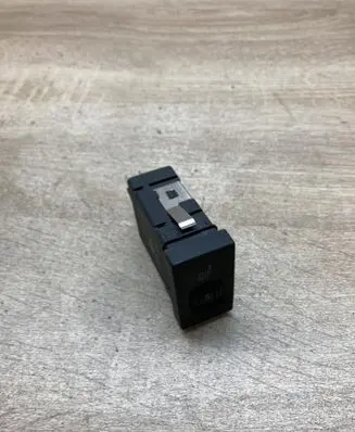 Volkswagen PASSAT B5 Seat heating switch 3B0963564C