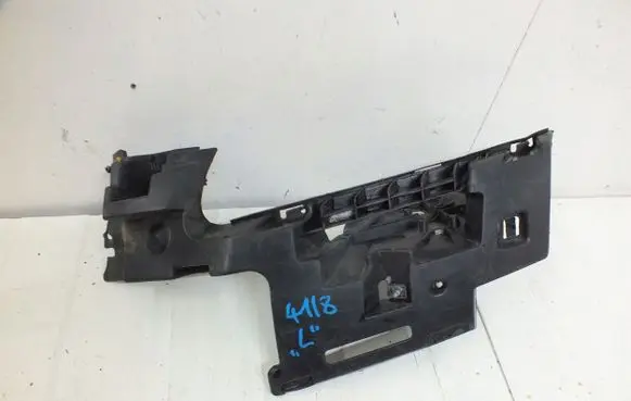 Citroen Berlingo Front bumper mounting bracket 418
