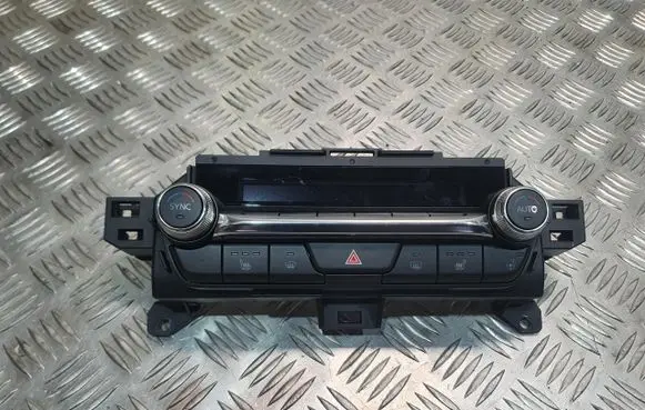 Mazda 3 Seat heating switch B1H6-61190