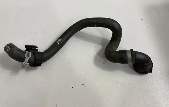 BMW 5 G30 G31 Engine coolant pipe/hose 9299622