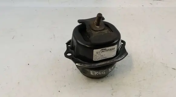BMW X5 E70 Engine mount bracket 6793642 22116793642