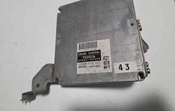 Toyota Corolla Verso E121 Engine control unit/module 8966144300