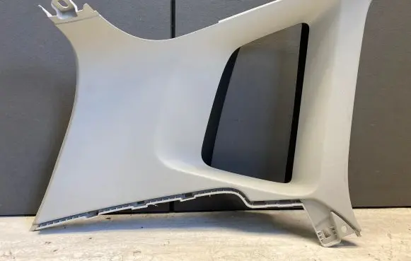 Volkswagen Golf Sportsvan (C) pillar trim 510867287