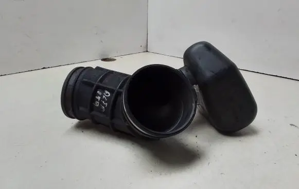 Alfa Romeo 159 Intake resonator 51779359 A941
