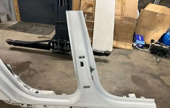 Volvo S90, V90 Rear sill (body part) 