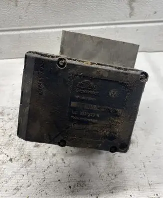 Skoda Octavia Mk1 (1U) ABS Pump 1J0614217C